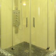 Душевое ограждение четырехсегментное LUX MELIORI GK-102 GuteWetter четверть круга