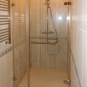 Дверь в душевую нишу двухсегментная распашная LUX DOOR GK-002B GuteWetter