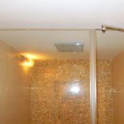 Дверь в душевую нишу двухсегментная TREND DOOR GK-862BP GuteWetter