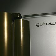Дверь в душевую нишу складная двухстворчатая LUX DOOR GK-102A GuteWetter