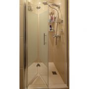 Дверь в душевую нишу складная двухстворчатая LUX DOOR GK-102A GuteWetter
